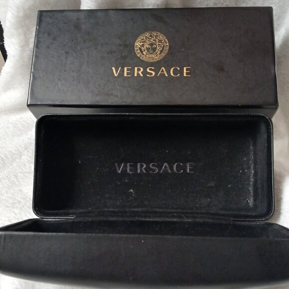 SUNGLASSES - Picture 2 of 6